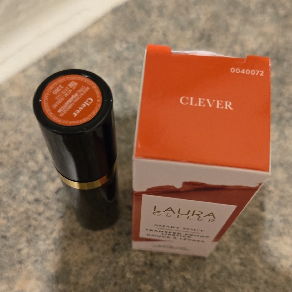 Laura Geller Clever Lipstick - Vibrant Red New - Picture 2 of 3